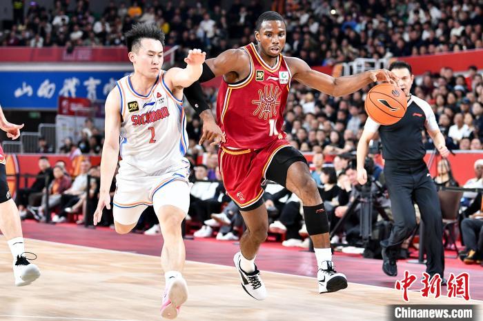 山西汾酒在主场击败四川丰谷酒业取得CBA常规赛