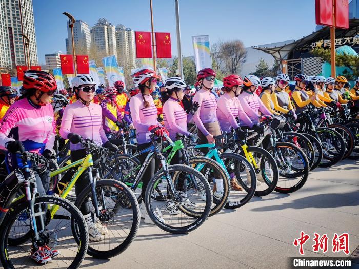 2023环青海湖赛倒计时100天启动仪式在西宁举行