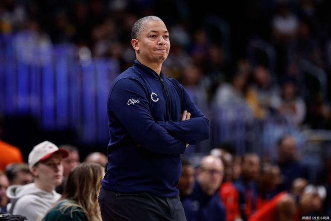 快船逆转灰熊送三连败 小卡创30+纪录迎战尼克斯