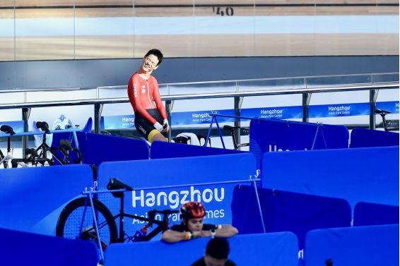 李樟煜率队夺金破纪录 父子情深感动赛场