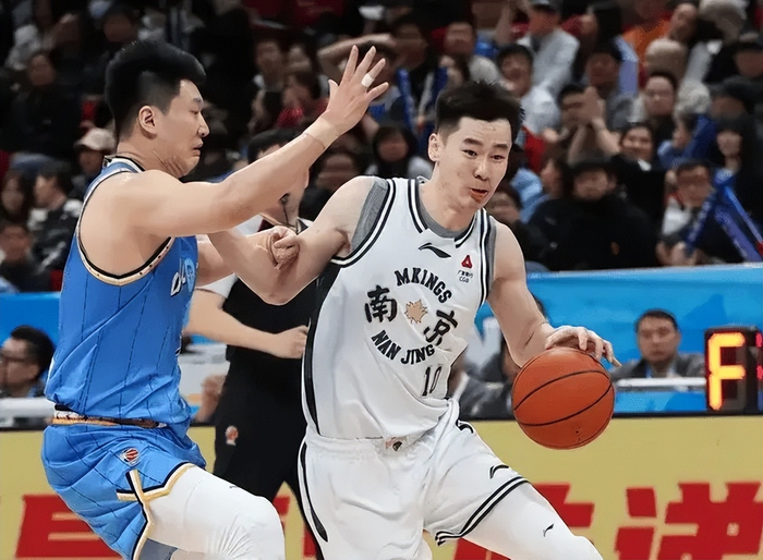 北京106-92战胜南京同曦 上半场领先却下半场崩盘