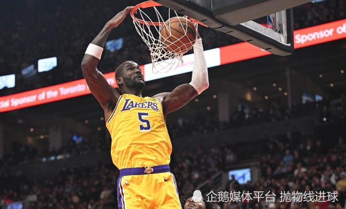 湖人队如何利用战术部署逆袭火箭队